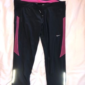 Nike cropped leggings